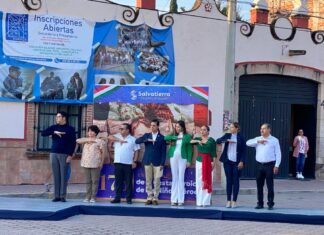 Acto cívico conmemorativo a la Gesta Heroica de los Niños Héroes en Salvatierra.
