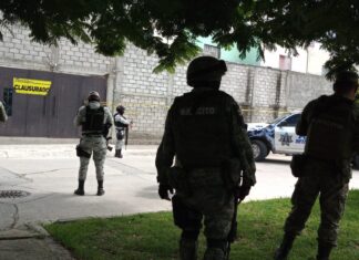 Ataque armado dejo un saldo de dos delincuentes abatidos, un detenido y un elemento de la policía municipal herido en la colonia Hacienda del Bosque en Celaya