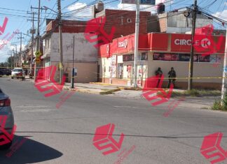 Una pareja fue atacada a balazos en la colonia Las Casas en Celaya; el hombre murió y la mujer resultó gravemente herida.