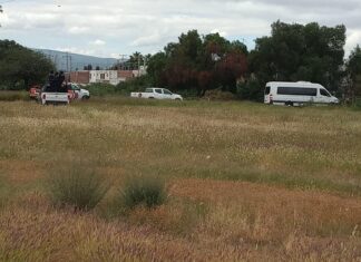 Por segunda ocasión autoridades y colectivos de búsqueda de personas desaparecidas realizaron una búsqueda en un predio de la calle Salvador Ortega, en Celaya.