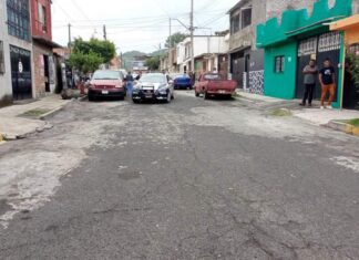 Ataque armado a tripulantes de un taxi en Morelia, dejo un saldo de dos muertos y un herido grave.