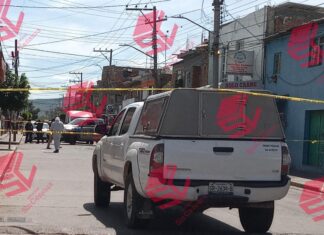 Motosicarios ejecutan a un hombre en calles de la colonia Ejidal en Celaya.