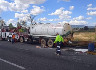 Atienden cuerpos de emergencia de Salamanca reporte de fuga de ácido.
