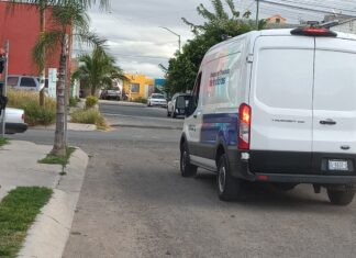 Fiscalía investiga homicidio de un hombre en la colonia Campo Azul en Celaya.