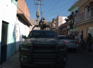 Un hombre fue asesinado a balazos al interior de su vivienda en la calle Francisco Maldonado, en Celaya.