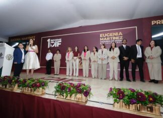 Presenta Eugenia Martínez Carillo Primer Informe de actividades de DIF Salamanca.