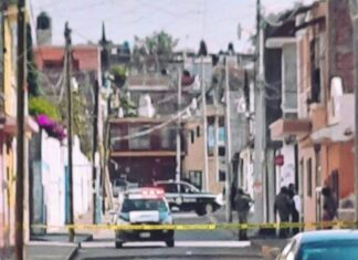 Un joven fue herido de bala en calles de la zona centro en Salvatierra, la herida solo fue un rozón de bala en una de sus piernas.
