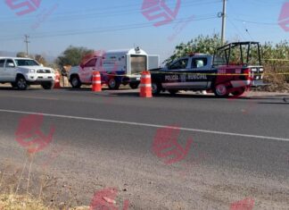 Encuentran el cuerpo de una mujer desmembrada envuelta en una sábana en la carretera Salvatierra- Acámbaro.