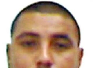 Con miles de balas al aire, el CSRL festejo la muerte de su exlíder “El Zermeño”; personal de la Fiscalía de Guanajuato, lo abatio en plaza de Querétaro.