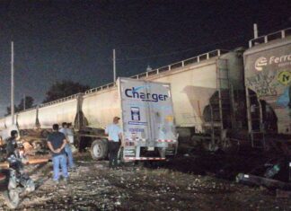 Tren embiste a trailero en la lateral de Villagrán, la caja del pesado vehículo fue pérdida total.