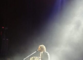 TRIUNFA EL CANTANTE ARGENTINO PABLO AHMAD EN EL METROPOLITAN