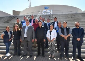 El Secretario de Seguridad Pública del Estado, Alvar Cabeza de Vaca Appendini, recibió al personal de la Embajada en las instalaciones del Sistema Estatal C5i.