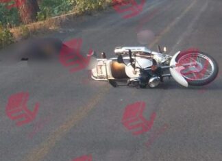 Un hombre que viajaba en motocicleta fue asesinado a balazos en Valle de Santiago.