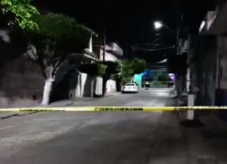 Localizan el cuerpo sin vida de una persona en bolsas de plástico en la colonia Buena Vista, en León.