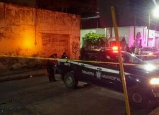 Un hombre perdió la vida después de impactarse con un poste con la motocicleta que conducia.