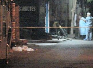 Encuentran restos de dos personas desmembradas frente a la Plaza de Toros de Tarimoro.