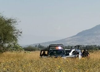 Localizan el cuerpo sin vida de un hombre en un camino entre los poblados de Casacuaran y Santiago Maravatio.