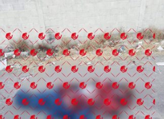 Localizan el cuerpo sin vida de una persona encobijado en la colonia Serrano Vallejo en Valle de Santiago.