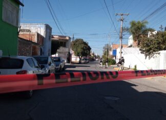 Asesinan a un elementos de la Policía Municipal en la colonia Villas del Sol en Cortázar.