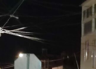 Una pareja fue agredida a balazos en la calle Guerrero en Comonfort; el hombre murió en el lugar de los hechos y la mujer resulto gravemente lesionada.