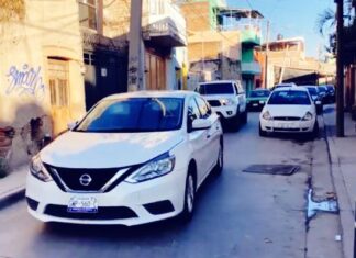 Un hombre murió después de que fue atacado con un martillo en la cabeza; el responsable está detenido, los hechos en León.