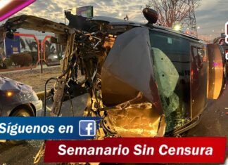 Joven sobrevive a trágica Volcadura en León, el vehículo fue pérdida total.