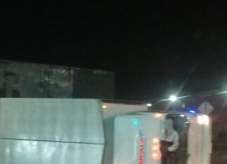 Un lesionado y cuantiosos daños materiales dejo una Volcadura en Celaya.