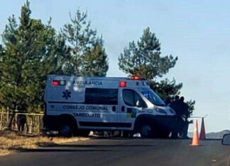 Abandonan los cuerpos sin vida de cuatro personas en la carretera Jacona- Los Reyes, en Michoacán.