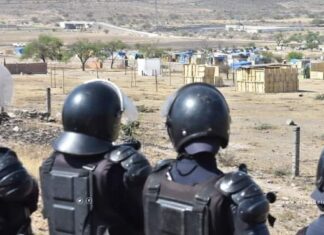 FSPE desalojan a 400 familias en un predio de 14 hectáreas en la comunidad Lo De Juárez, en Irapuato.