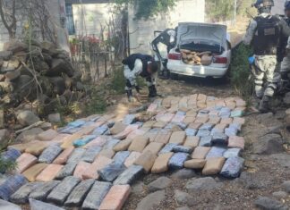GUARDIA NACIONAL Y EJÉRCITO MEXICANO DETIENEN A DOS PERSONAS CON APROXIMADAMENTE 270 PAQUETES DE APARENTE DROGA