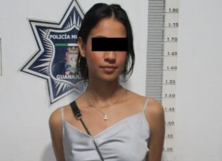 Policía de Guanajuato detuvo a una joven originaria de León, por lesionar con un vaso de vidrio a un hombre.