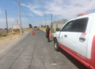 El puente vehicular del río Lerma que conecta a Valle de Santiago con Pueblo Nuevo se encuentra cerrado debido a afectaciones en su estructura.