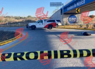 Localizan el cuerpo sin vida de un hombre en el Puente Vehicular a la comunidad de Tepetate del Gallo, en Purisima del Rincón.