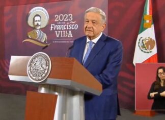 López Obrador pide a legisladores de Morena no titubear y desaparecer el INAI.