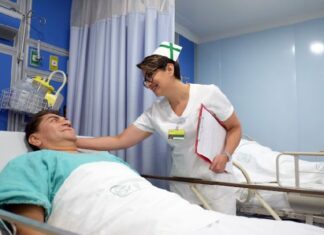 IMSS cuenta con una platilla de más de 120 mil enfermeras para hospitalización de derechohabientes.