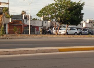 Agreden a balazos a un joven en la colonia Galaxias del Parque en Celaya; fue trasladado grave para su atención médica.