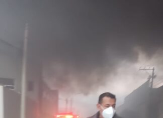 Controlan autoridades incendio de fábricas en Industrial La Capilla