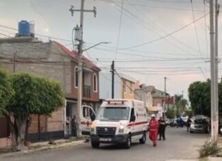 Agreden a balazos a un hombre al interior de su domicilio en la colonia Primavera; perdió la vida mientras recibía atención médica.