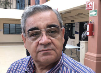 Ramón Medellín, secretario particular del Presidente Municipal de Celaya, presento su renuncia al cargo.