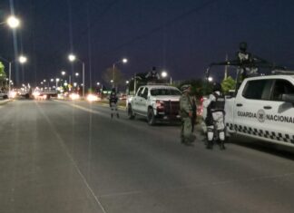 Dos personas que viajaban en un vehículo en la colonia Balam en Celaya, fueron atacados a balazos, ambos resultaron lesionados.