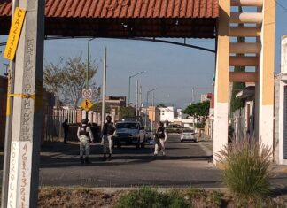 Intensa movilización policiaca de los tres órdenes de gobierno género el asesinato se un hombre en la colonia Villas del Bajío, en Celaya; al parecer se trata de un elemento de Seguridad Ciudadana.