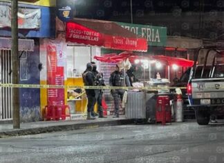 Ejecutan a taquero en la colonia Residencial Tecnológico, en Celaya, la noche de este viernes.