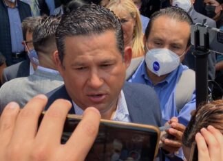 Diego Sinhue Rodríguez Vallejo, confirmo la detención varios sujetos como presuntos responsables de los ataques contra elementos de la policía municipal.