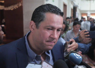 Gobernador de Guanajuato pide a FGR atraer investigación por coche bomba en Celaya.