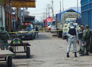 Grave comerciante de la central de abastos de Celaya, después de ser atacado a balazos.