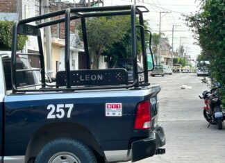 Ataque armado en la colonia San Marcos en León, dejo un saldo de un hombre muerto y una mujer lesionada de un brazo, como daño colateral.