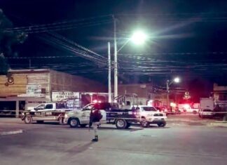 Dos muertos en ataque armado a un negocio de alarmas en la colonia San Isidro de Jerez en León, la noche de este miércoles.
