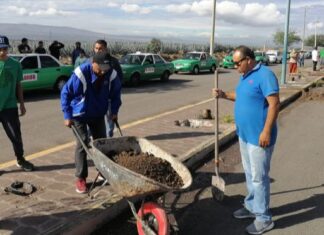 Taxistas de Pénjamo también le entran a la cultura ambiental por un FUTURO mejor para todos.