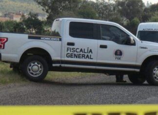 Encuentran cuerpo maniatado y semidesnudo en Charo, Michoacán.