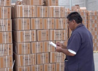 Siguen llegando libros de texto a Guanajuato pero SEG los mantiene en almacén.